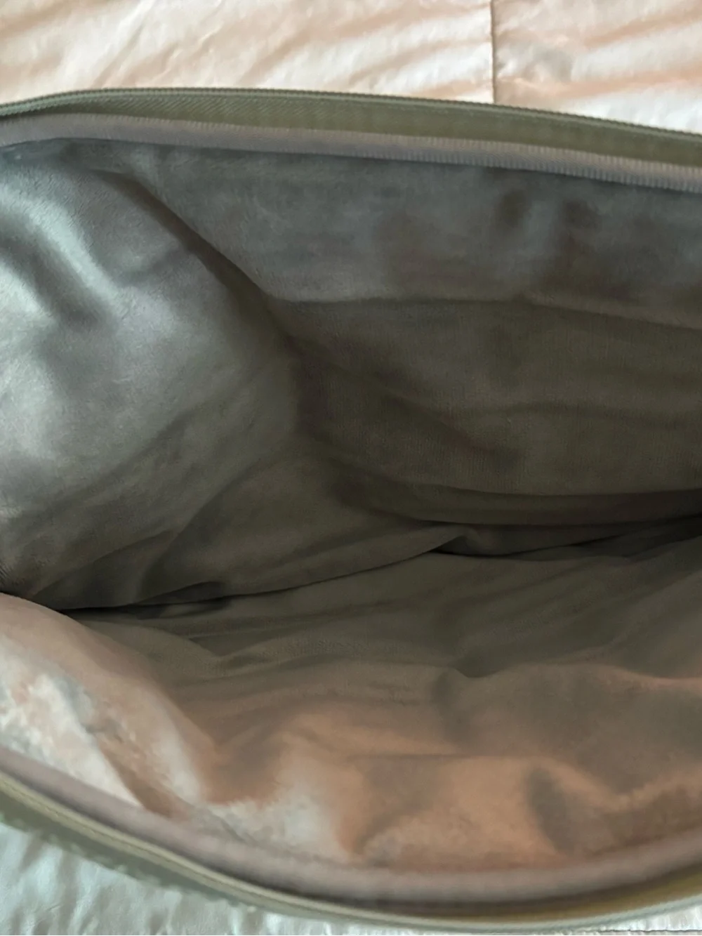 Soft puffer texture laptop cover/sleeve